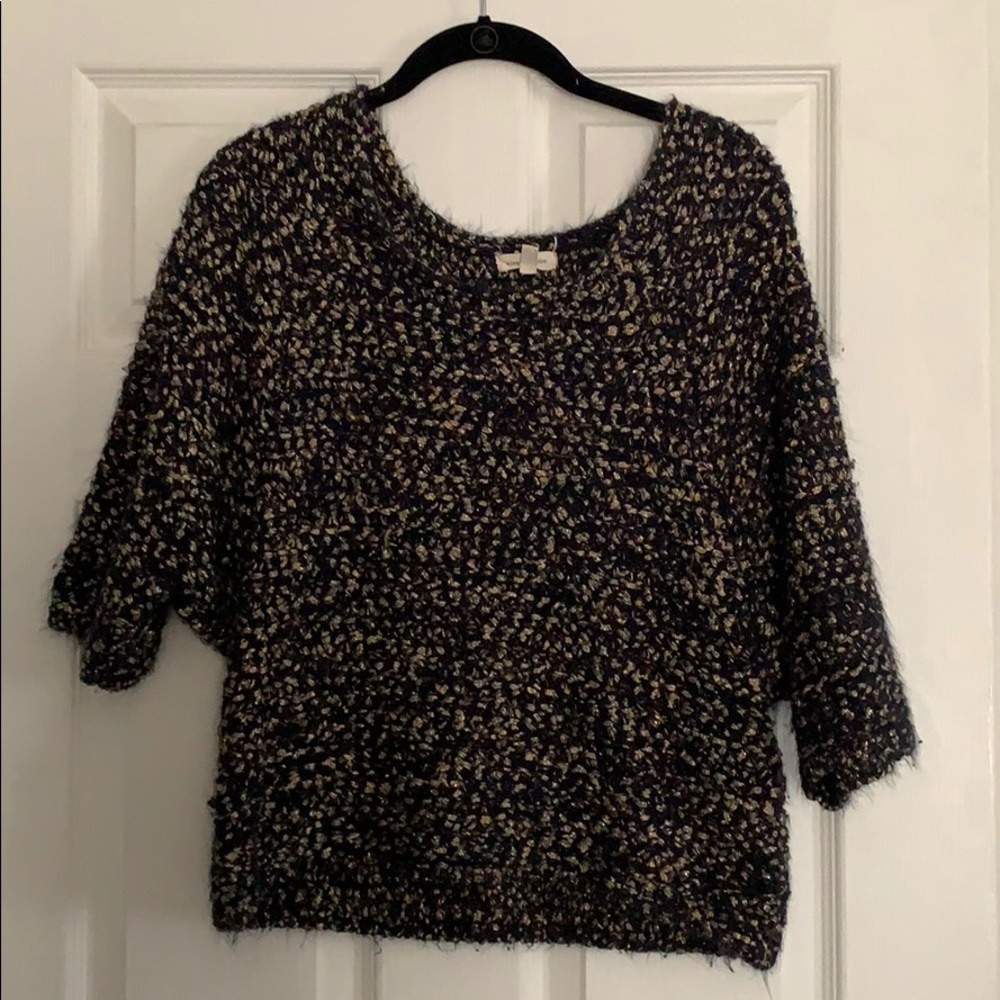 Black & Gold Cropped Short Sleeve Sweater